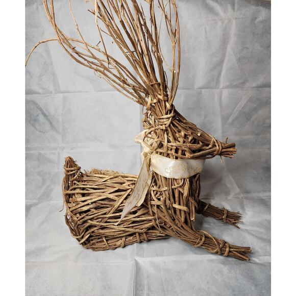 Christmas Grapevine Twig Reindeer Handcrafted Primitive Rustic Holiday Decor - Picture 6 of 10